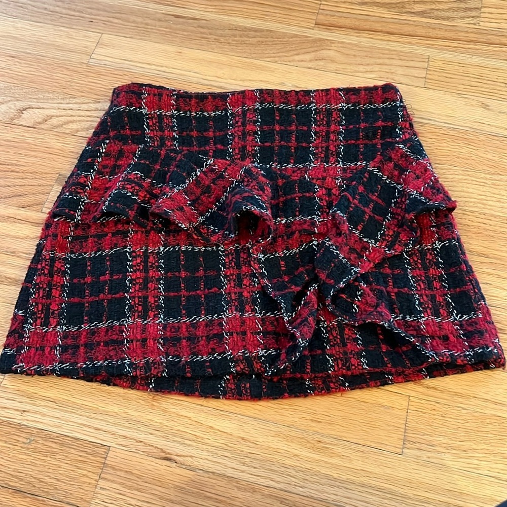 5/$25 Zara Trafaluc Red Black Skirt Small